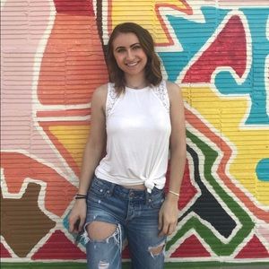 Meet your Posher, Abby